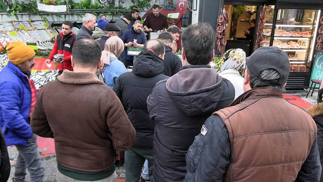 Kilosu bir günde 300 TL'den 100 TL'ye düşünce kasa kasa satıldı! O kentte bolluk yaşanıyor 9